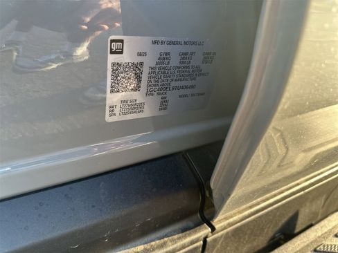 New 2026 Chevrolet Silverado EV LT image 27