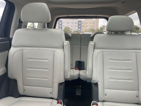 Used 2024 Hyundai Santa Fe Calligraphy image 17