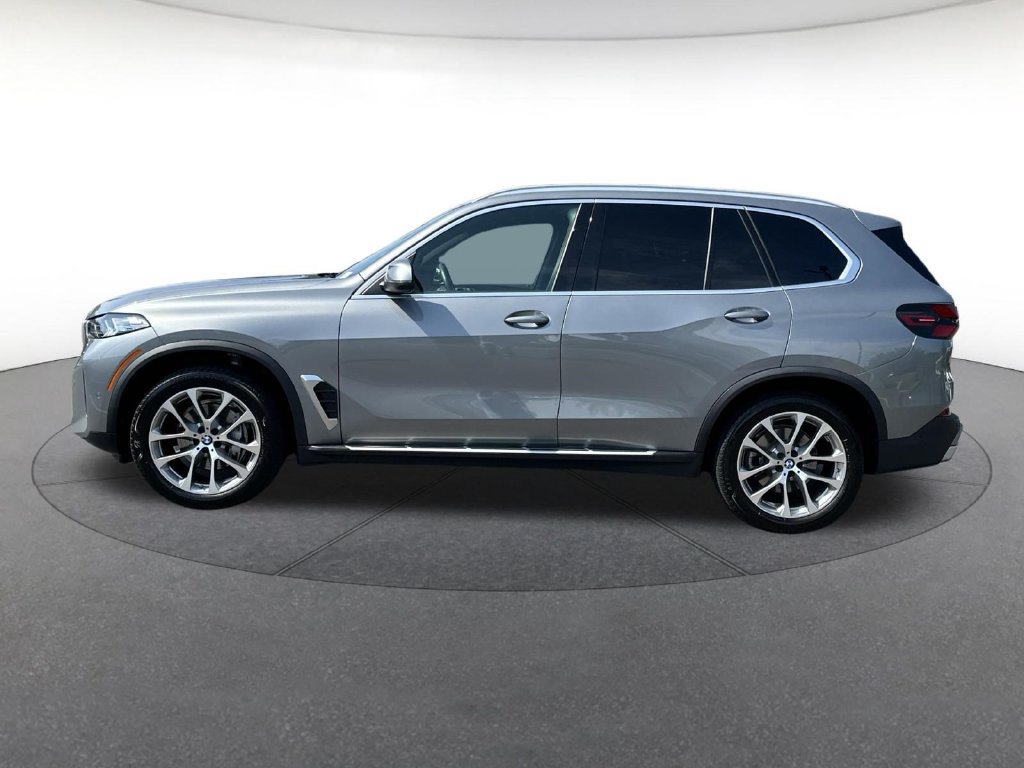 Used 2026 BMW X5 xDrive40i AWD/4WD image 2