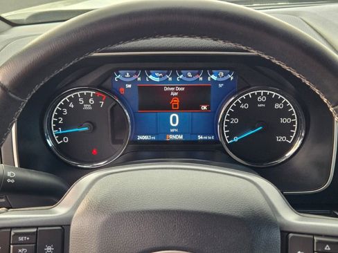 Used 2023 Ford F150 XLT image 36