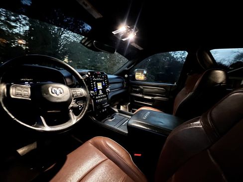 Used 2019 RAM 2500 Limited image 13