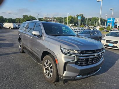 Used 2022 Chevrolet Suburban LT w/ Luxury Package