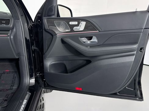 Certified 2025 Mercedes-Benz GLS 63 AMG 4MATIC image 25