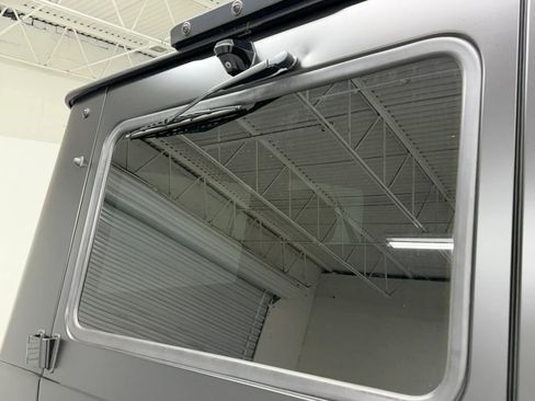 Used 2018 Mercedes-Benz G 550 Squared image 15