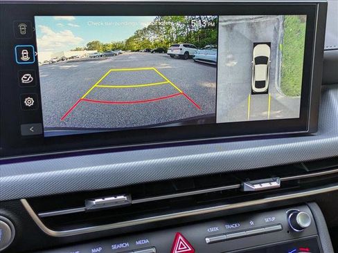 New 2025 Hyundai Sonata Limited image 13