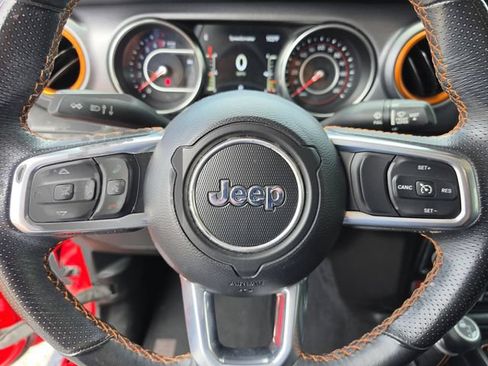 Used 2021 Jeep Gladiator Mojave AWD/4WD image 31