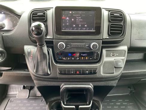 Used 2025 RAM ProMaster 2500 w/ U-Haul Equipment Group FWD image 24