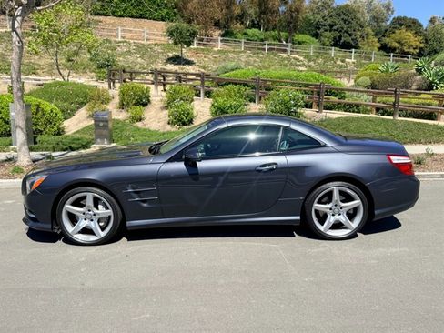 Used 2014 Mercedes-Benz SL 550 image 10