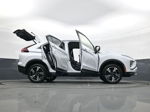Used 2025 Mitsubishi Eclipse Cross SE image 33