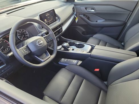 New 2026 Nissan Rogue SV FWD image 12