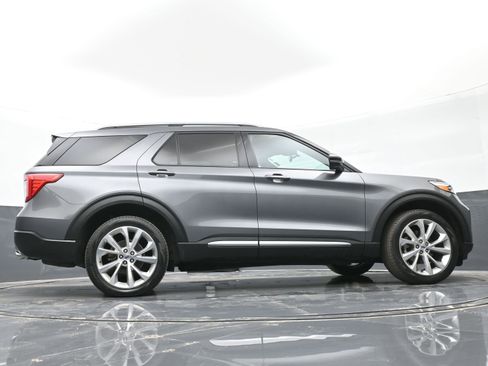 Used 2022 Ford Explorer Platinum w/ Equipment Group 601A image 47