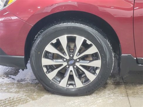 Used 2016 Subaru Outback 2.5i Limited image 9