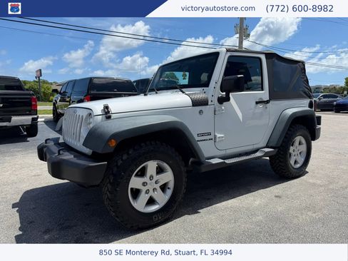 Used 2017 Jeep Wrangler Sport w/ Quick Order Package 24S AWD/4WD image 7