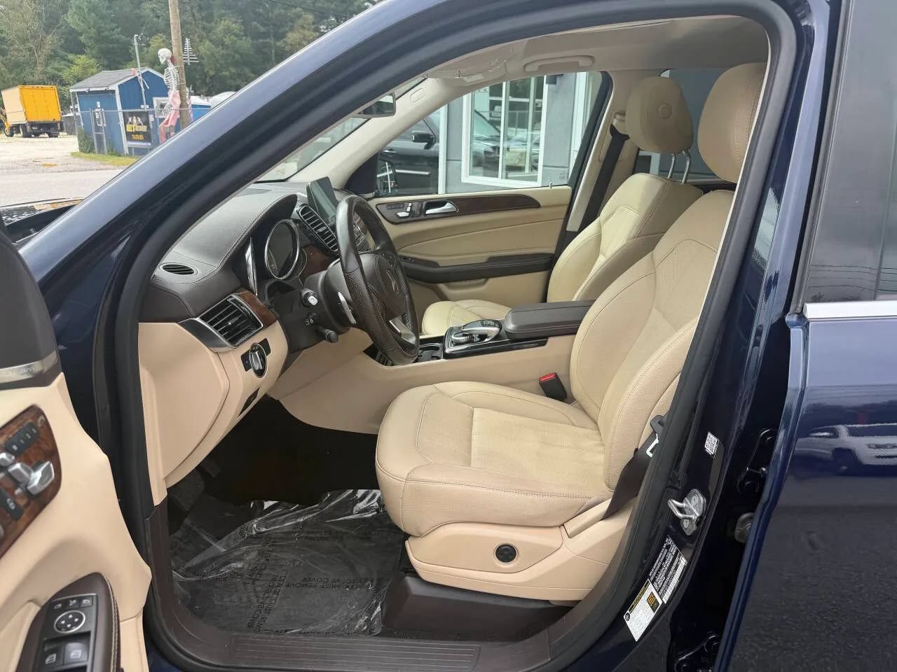 Used 2019 Mercedes-Benz GLS 450 4MATIC image 10