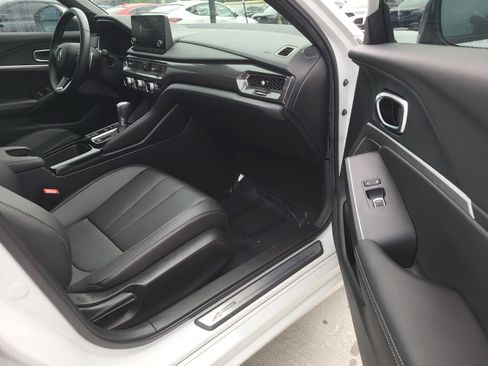 Used 2025 Acura Integra A-Spec FWD image 9