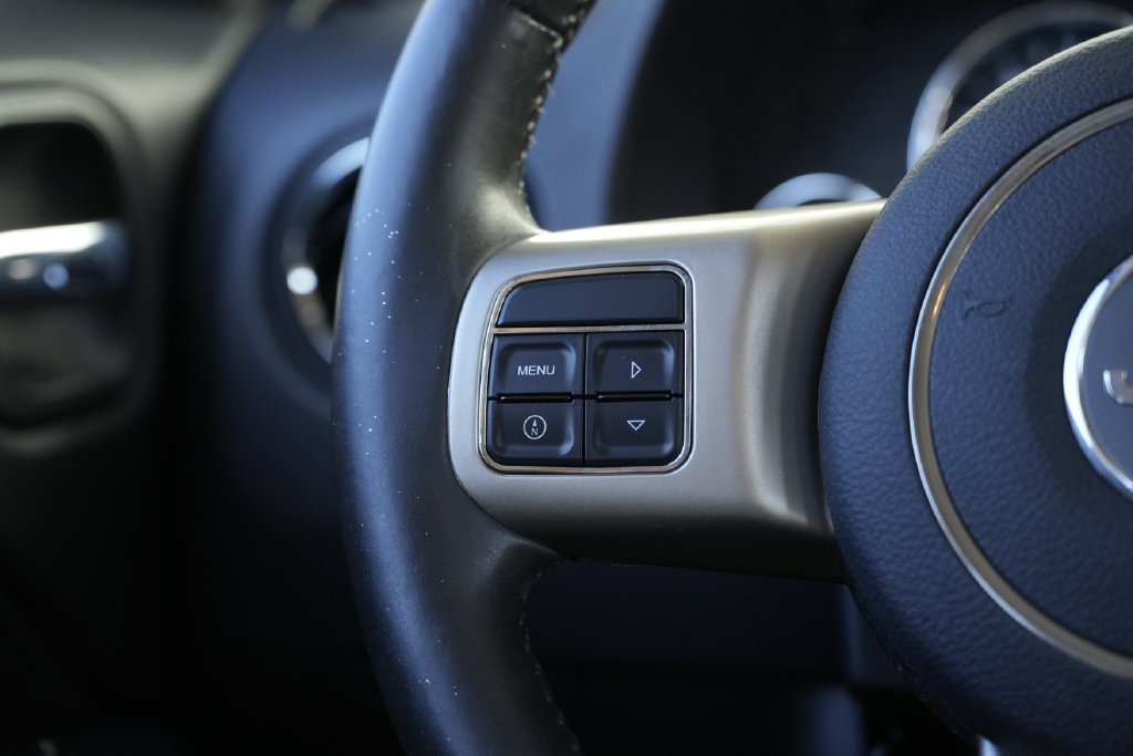 Used 2012 Jeep Patriot Limited AWD/4WD image 44
