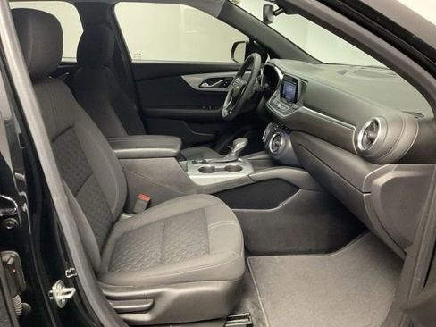 Used 2021 Chevrolet Blazer LT FWD image 25