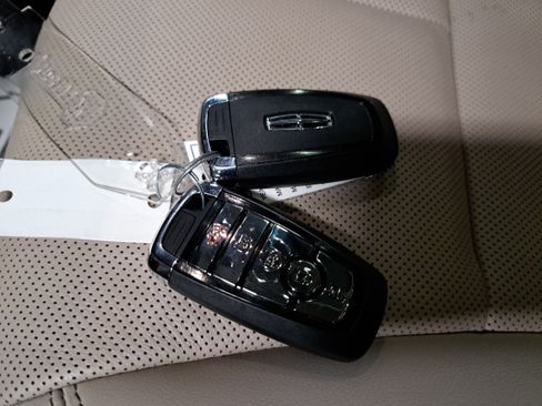 Used 2022 Lincoln Corsair Reserve w/ Equipment Group 201A image 37