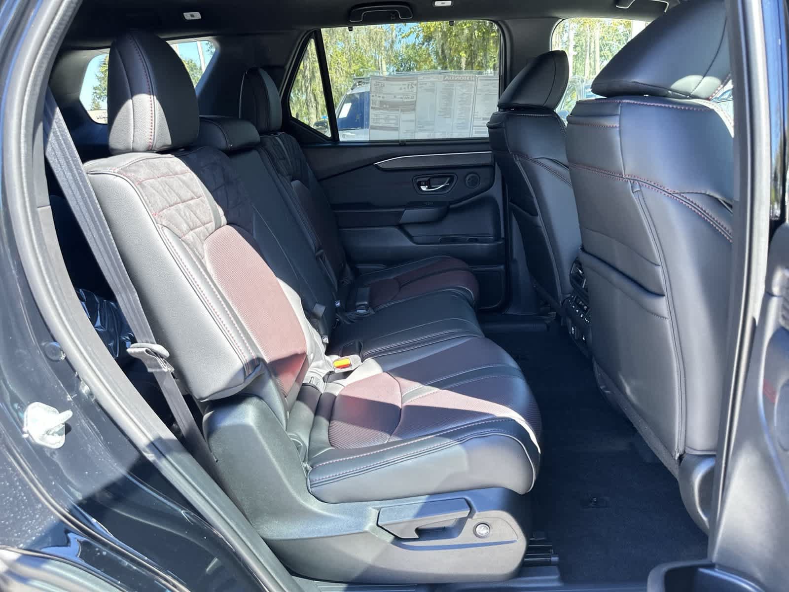 New 2026 Honda Pilot Black Edition image 16