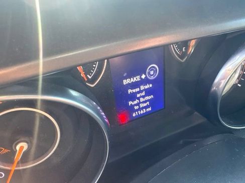 Used 2021 Jeep Gladiator Sport AWD/4WD image 11