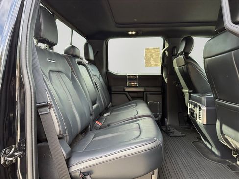 Used 2022 Ford F250 Platinum w/ FX4 Off-Road Package image 13