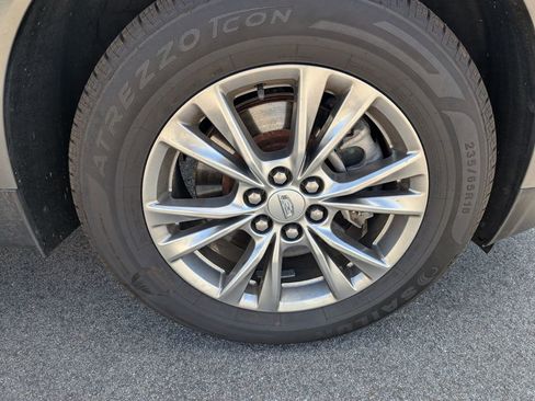 Used 2021 Cadillac XT5 Premium Luxury AWD/4WD image 11