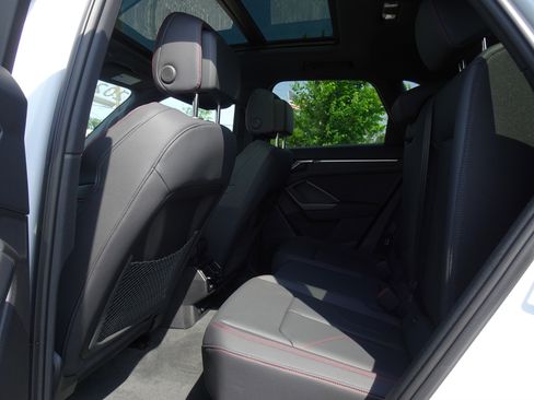 Certified 2025 Audi Q3 2.0T Premium Plus w/ Premium Plus Package AWD/4WD image 12