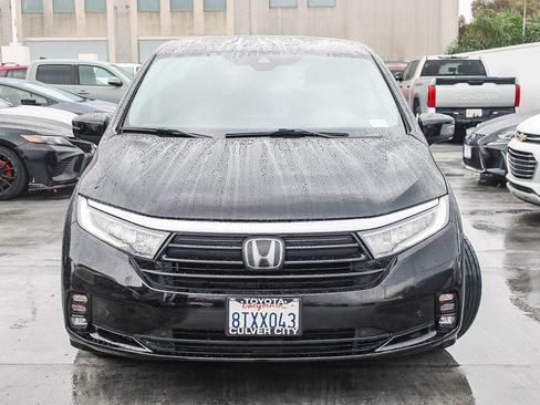 Used 2021 Honda Odyssey Touring image 2