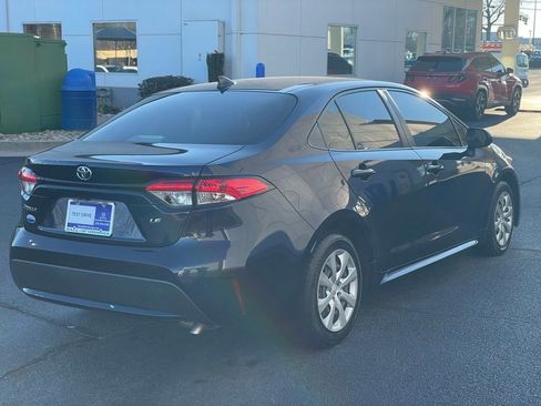 Used 2020 Toyota Corolla LE image 6