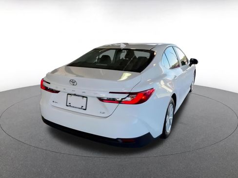 Used 2025 Toyota Camry LE image 18
