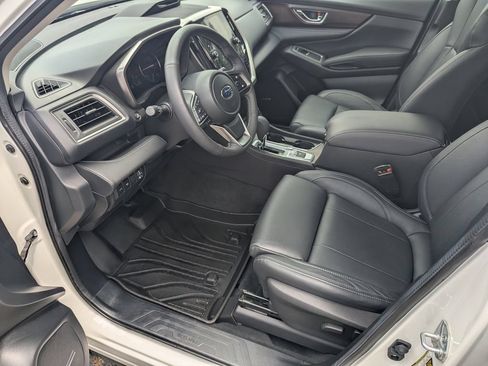 Used 2024 Subaru Ascent Touring AWD/4WD image 9