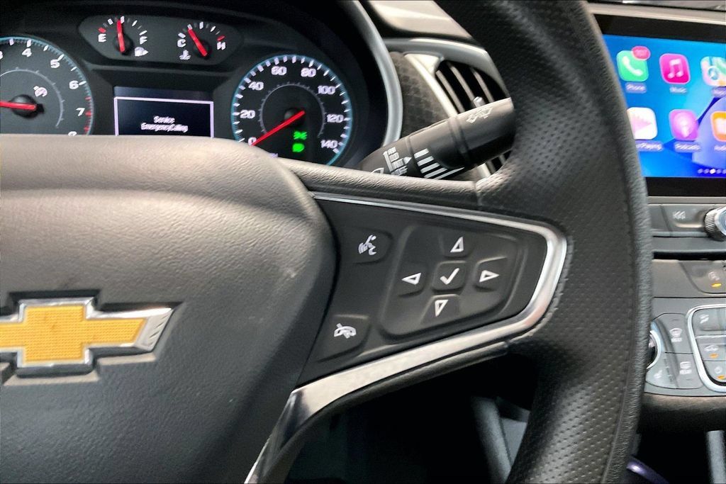 Used 2024 Chevrolet Malibu LT FWD image 9
