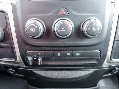 Used 2017 RAM 2500 SLT image 29