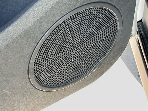 Used 2023 Ford Transit Connect XL image 18