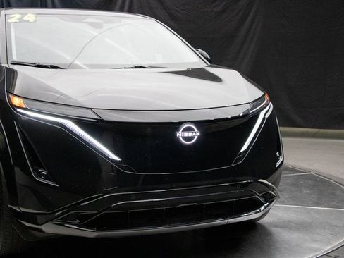 Used 2024 Nissan Ariya FWD image 3