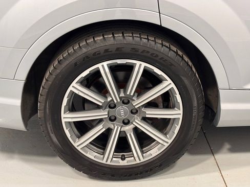 Used 2018 Audi Q7 3.0T Premium Plus w/ Premium Plus Package image 33