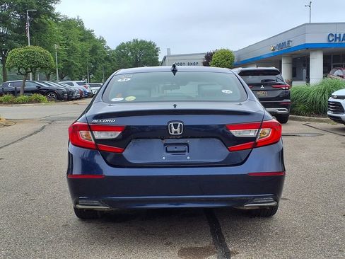 Used 2018 Honda Accord EX image 5