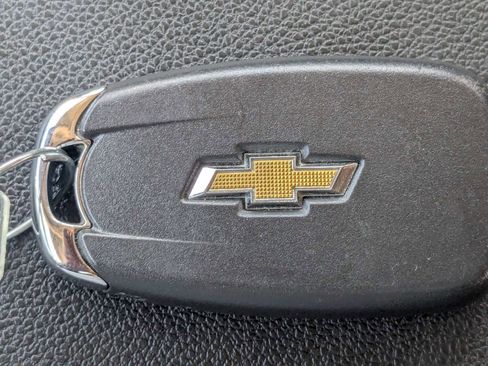 Used 2025 Chevrolet TrailBlazer LT AWD/4WD image 36