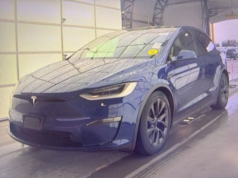 Used 2022 Tesla Model X image 1