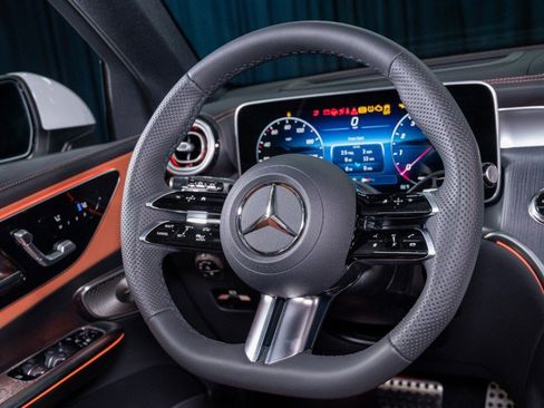 New 2026 Mercedes-Benz GLC 300 image 16
