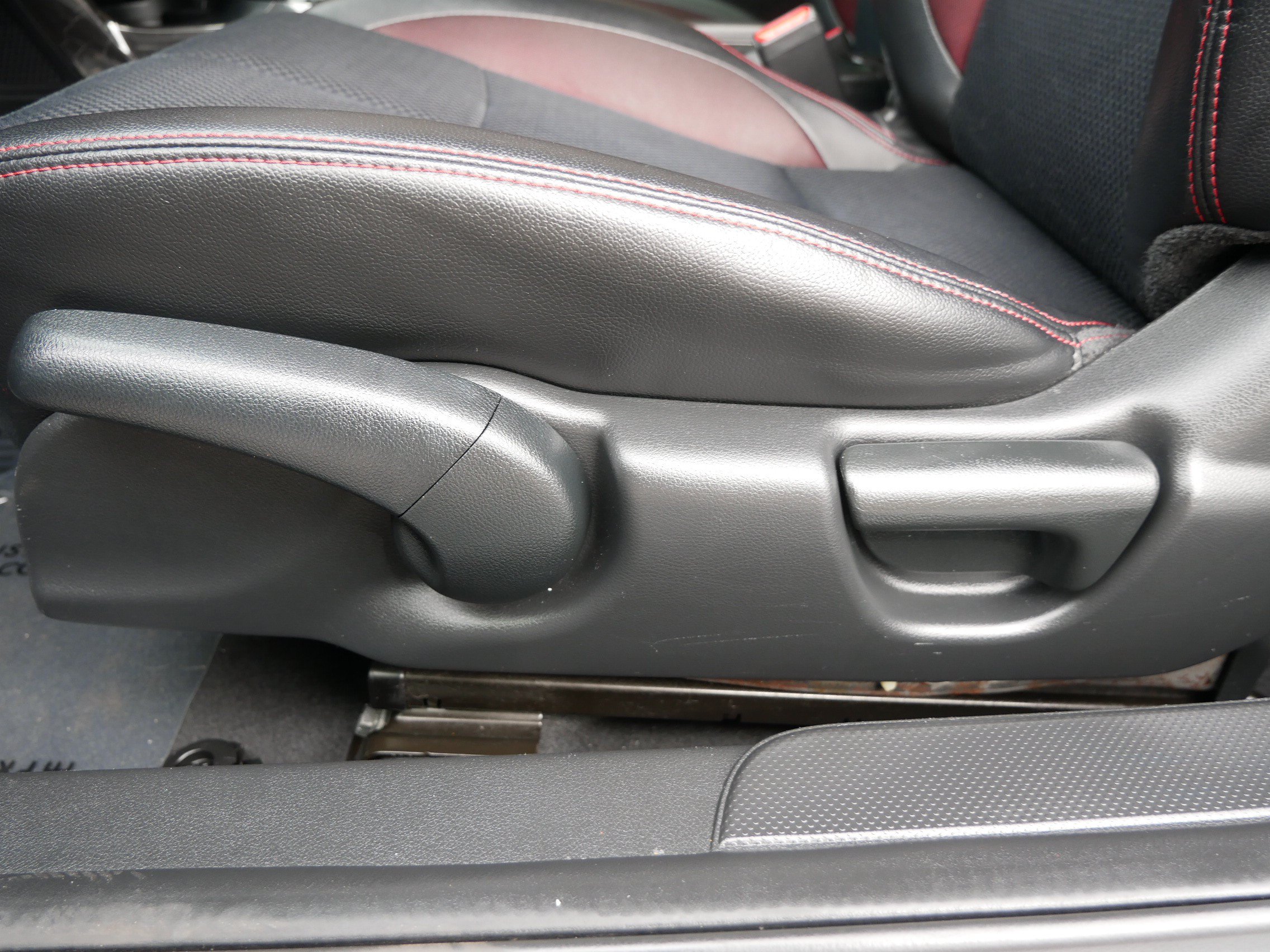 Used 2015 Honda CR-Z EX image 7