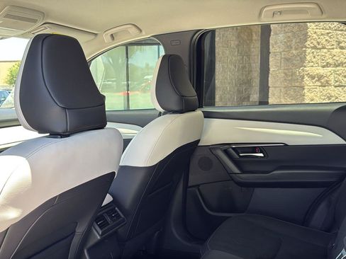 New 2026 MAZDA CX-5 Preferred AWD/4WD image 24