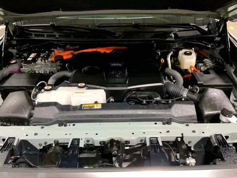 Used 2025 Toyota Tundra Limited image 31