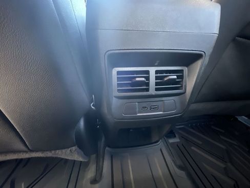 Used 2023 Chevrolet Colorado Z71 w/ Z71 Convenience Package 2 image 21