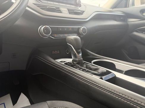Used 2023 Nissan Altima 2.5 SV FWD image 23