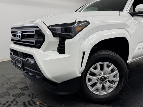 New 2026 Toyota Tacoma SR5 AWD/4WD image 3