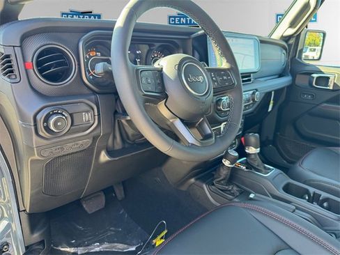 New 2025 Jeep Wrangler Rubicon image 10