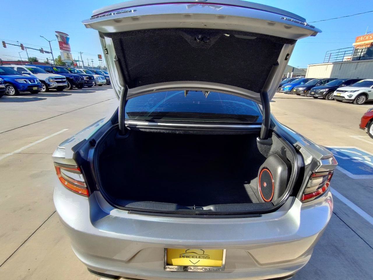 Used 2015 Dodge Charger SXT RWD image 49