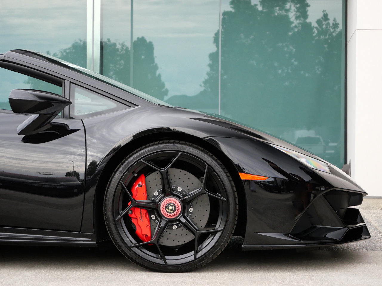 Used 2024 Lamborghini Huracan EVO AWD/4WD image 9