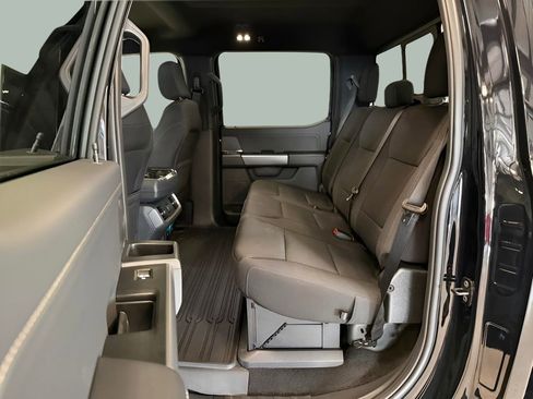 Used 2025 Ford F150 XLT w/ Equipment Group 302A MID image 29